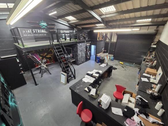 WhatsApp Image 20251001 at 124433_9ce58b35.jpg