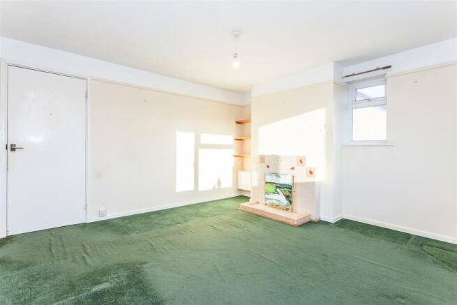 Living Room2.jpg