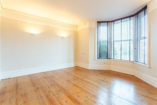Living Room2.jpg