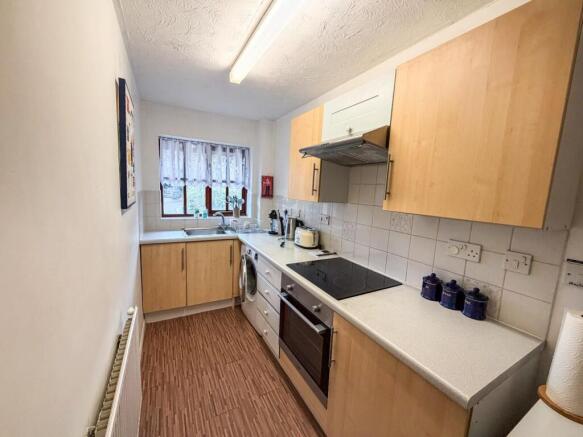 tlc_7c1b81e4-97f7-454e-a753-1e0627393032_9d342f8.j