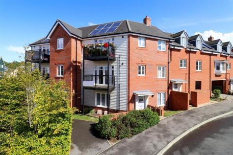 Jubilee Drive, Church Crookham, Fleet