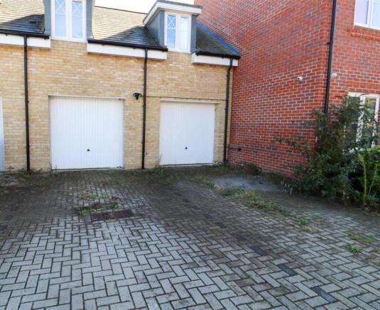 Garage & Driveway