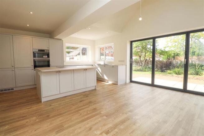 Kitchen/Breakfast Room