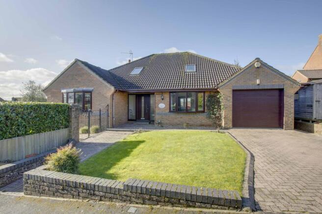8 Mountain Ash, Marlow Bottom, SL7 3PB (LOW RES)-1
