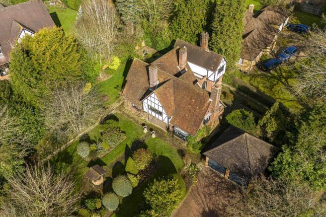 Old Barns Cottage, Finch Lane, HP9 2TL  (LOW RES)-