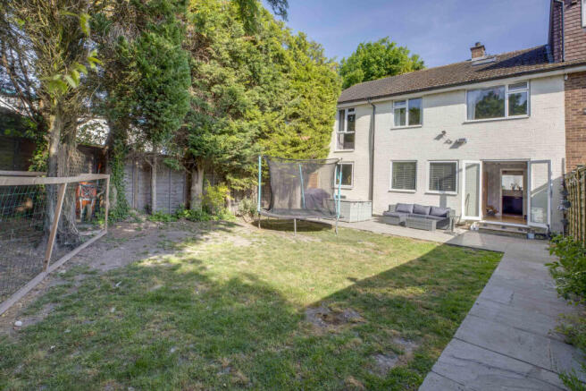 6 Gilbey Walk, HP10 0QL (LOW RES)-14