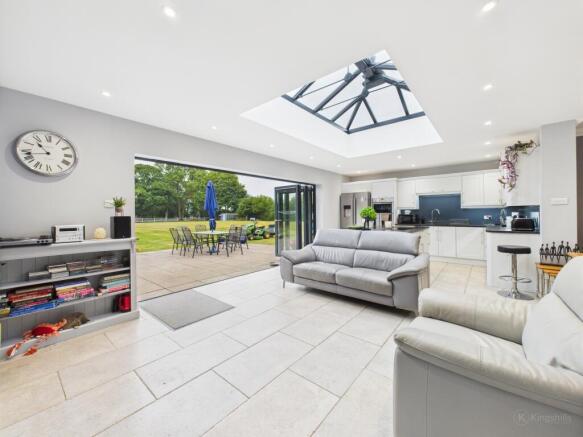 Kitchen/Family Room
