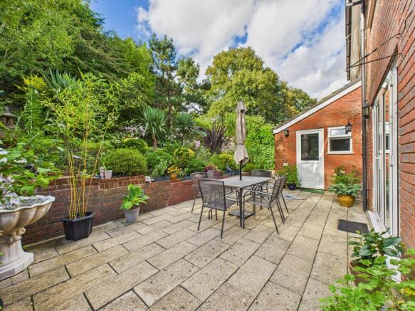 CAM02119G0-PR0455-STILL008