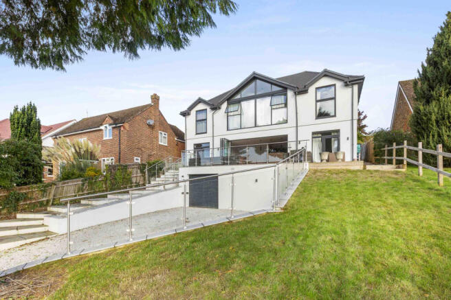 Hill View House, 2a Hillside Road, SL7 3JY (LOW RE