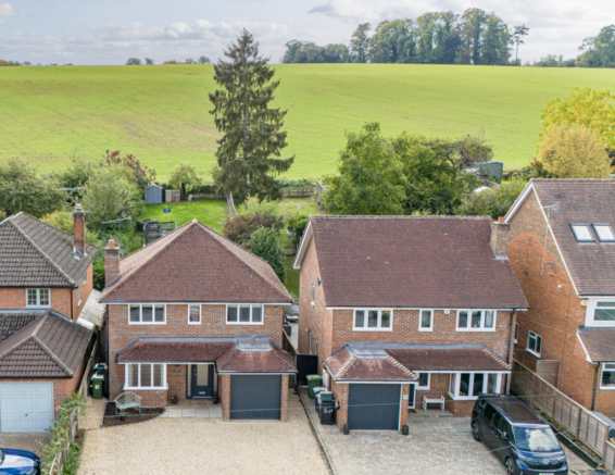 Screenshot 2025-11-25 at 23.53.30