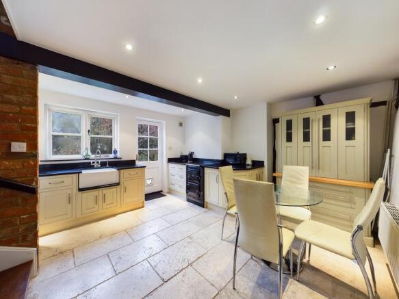 CAM00080P1-PR0449-STILL04