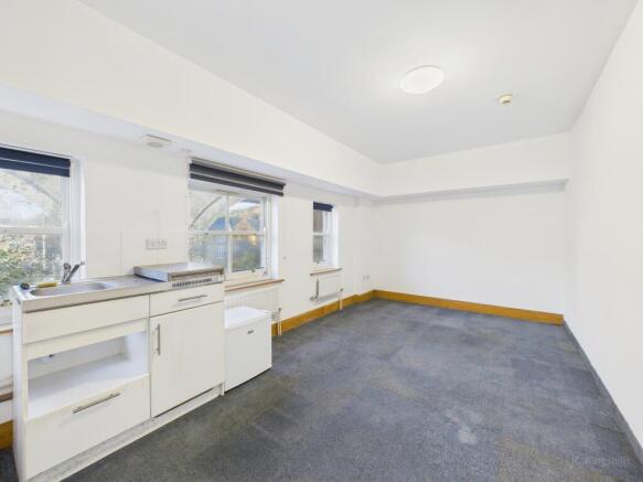 CAM02119G0-PR0493-STILL003