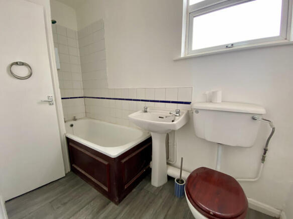 high strret bathroom