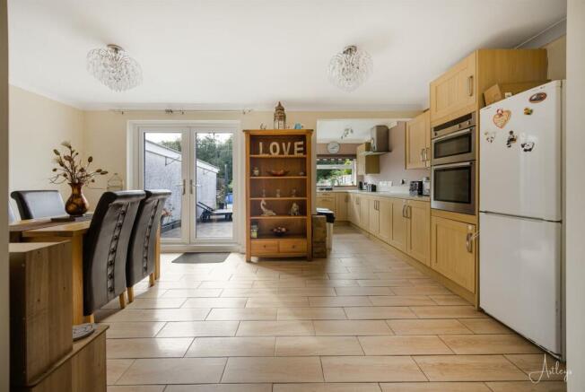 Kitchen/dining room