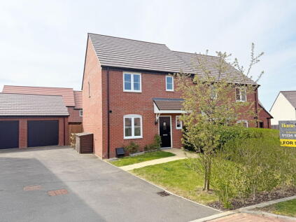 Pintail Circle, Biddenham, Bedford, Bedfordshire, MK40 4UL