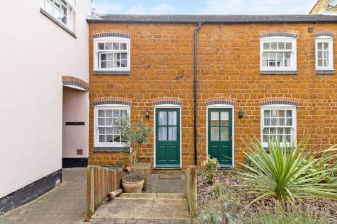 Hospital Hill, Rothwell, Kettering, Northamptonshire, NN14 6BN