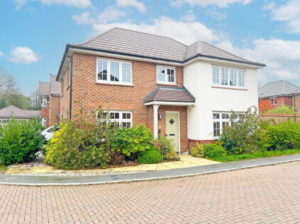 Flanders Close, Burbage, Leicestershire, LE10 2FN