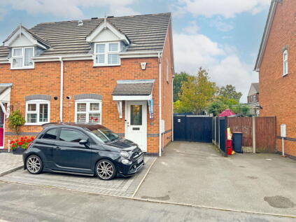 Hackett Close, Ashby-de-la-zouch, Leicestershire, LE65 2HP