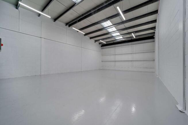 8633502interior04800.jpg