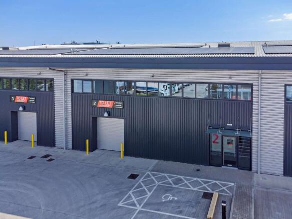 8646665exterior03800.jpg