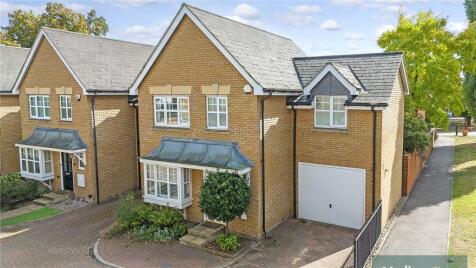 Lombardy Close, Ilford, IG6