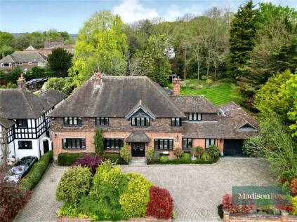 Meadow Way, Chigwell, Essex, IG7