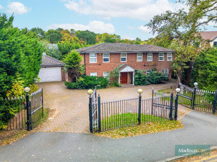 Tomswood Road, Chigwell, Essex, IG7