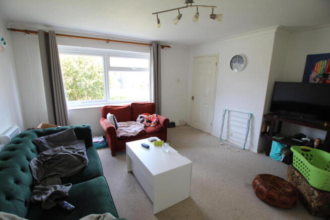 Living Room alt.JPG