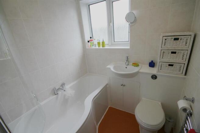 Bathroom.JPG