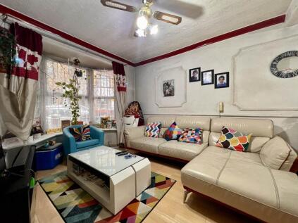 Jedburgh Road, Plaistow, E13 9LG