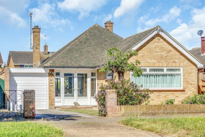 2 bedroom detached bungalow for sale in Maplin Way, Thorpe Bay, SS1