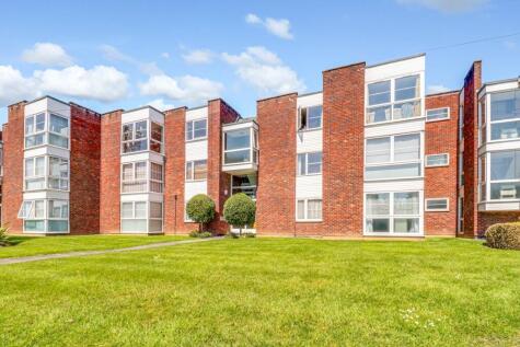 Thorpe Hall Avenue, Thorpe Bay, SS1