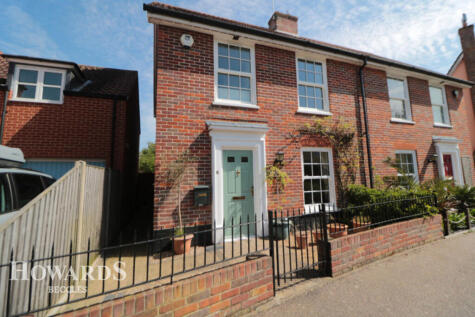 Chatten Close, Wrentham