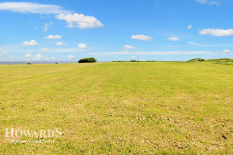 The Esplanade, Scratby