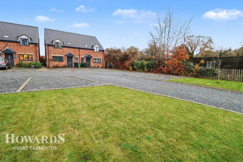 Harvest Court, Rollesby