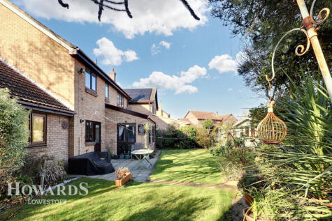Fastolf Close, Lowestoft