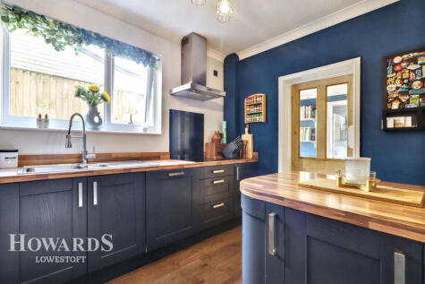 London Road South, Lowestoft