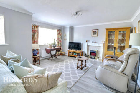 Springfield Chase, Long Stratton