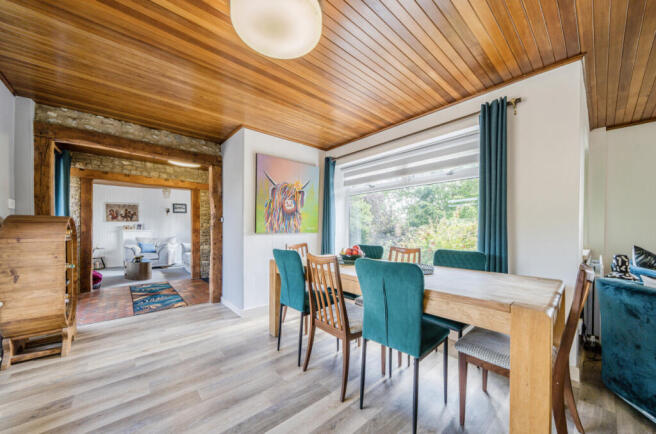 1313836-6-685987d...