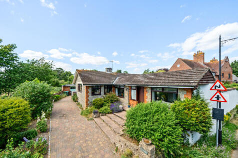 New Road, Weedon, Aylesbury