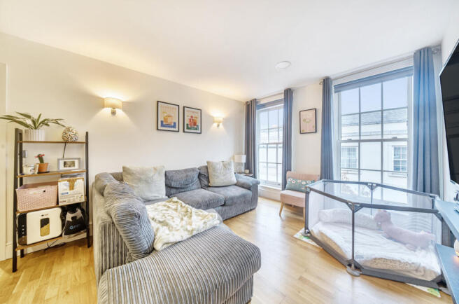 1369651-8-68efc71...