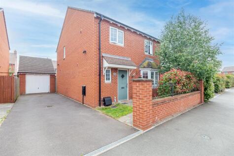 Ivy Crescent, Bevere, Worcester