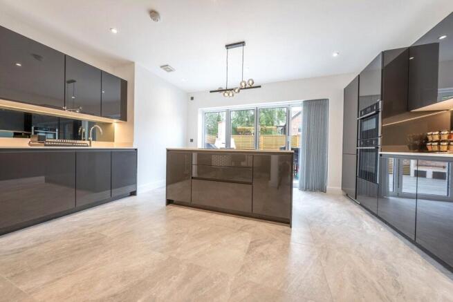 4 bedroom House for sale