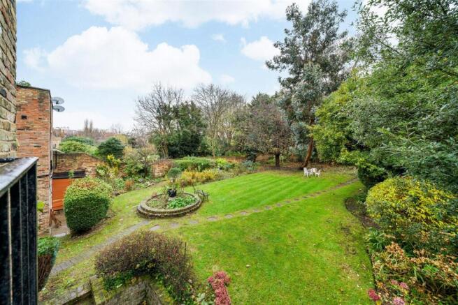 Flat 3, 98 Maida Vale W9 1PS-No Watermark-12.jpg