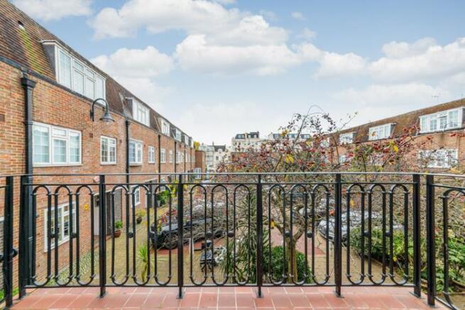 4 Robert Close W9 1BY-Low Res-3.jpg