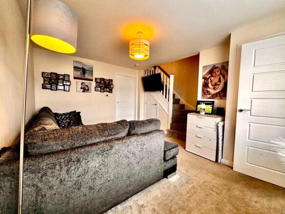 3. Lounge 2.jpeg