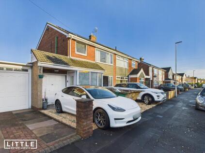 Mossdale Drive, Rainhill, L35