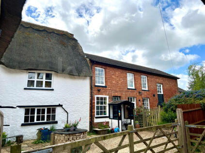 High Street, Hanslope, Milton Keynes, MK19