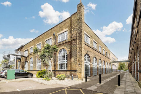 The Railstore, Gidea Park, RM2