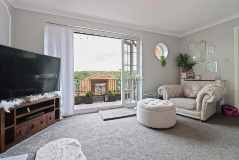 Dowland Avenue, High Green, Sheffield, S35